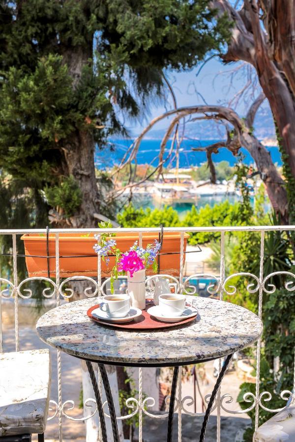Turkuaz Pansiyon Kaş Esterno foto