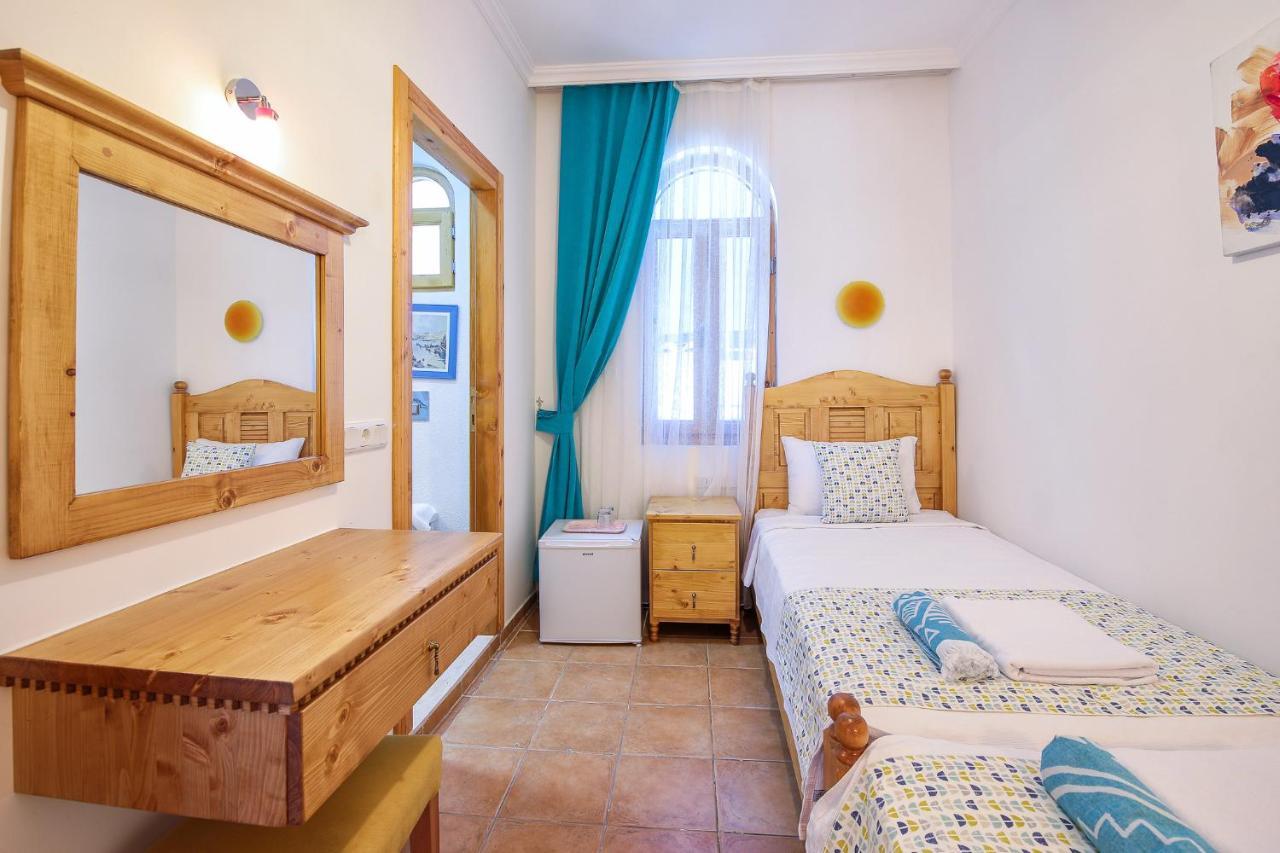 Turkuaz Pansiyon Kaş Esterno foto