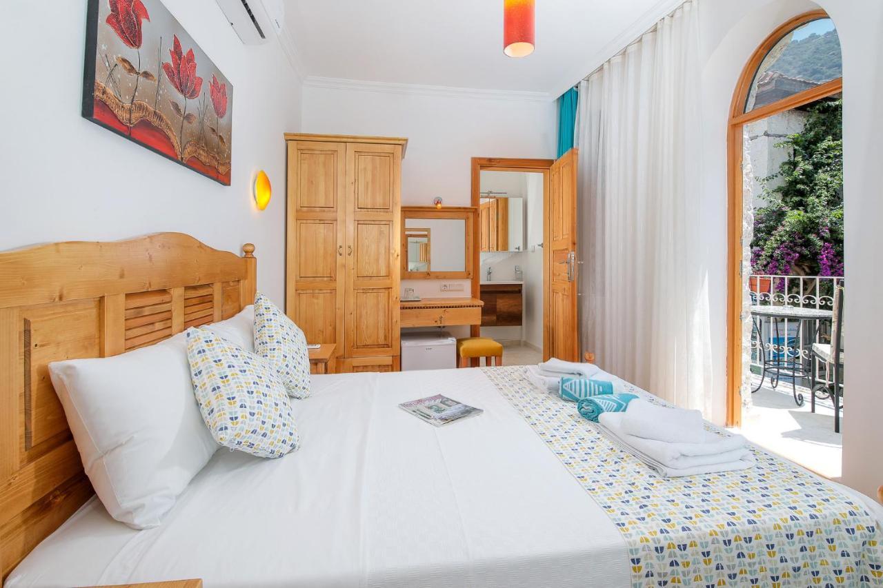 Turkuaz Pansiyon Kaş Esterno foto