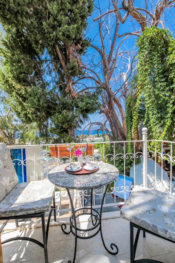 Turkuaz Pansiyon Kaş Esterno foto