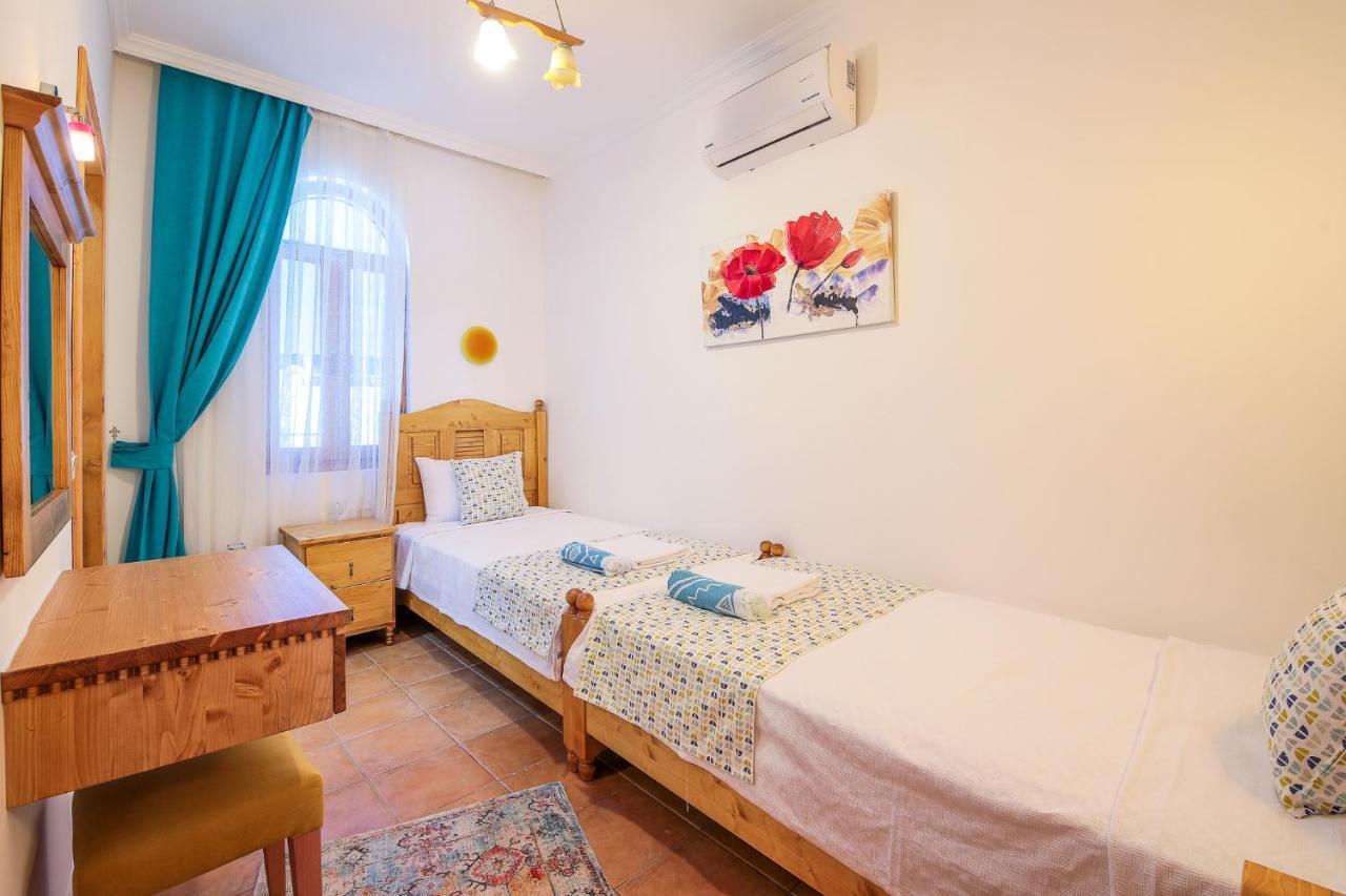 Turkuaz Pansiyon Kaş Esterno foto