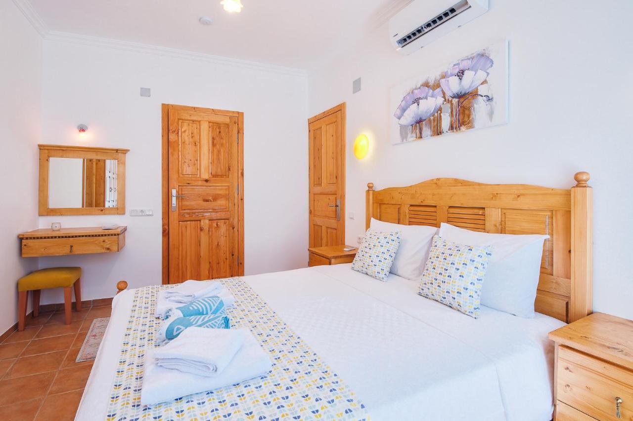 Turkuaz Pansiyon Kaş Esterno foto